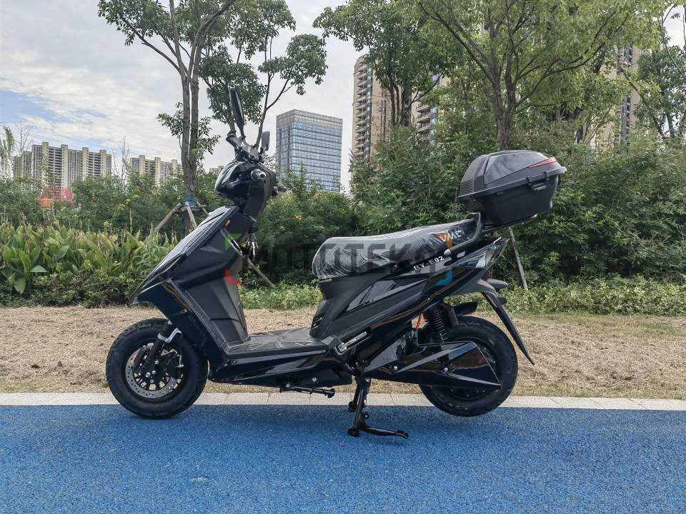 Электроскутер Vento (Венто) VMC ICORSA (2000W, 20V/72Ah) BLACK