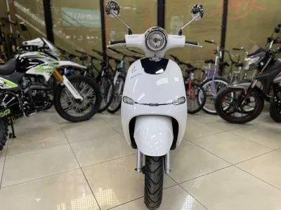 Скутер Minsk (Минск) Vesna 125 WHITE M1NSK с ПТС