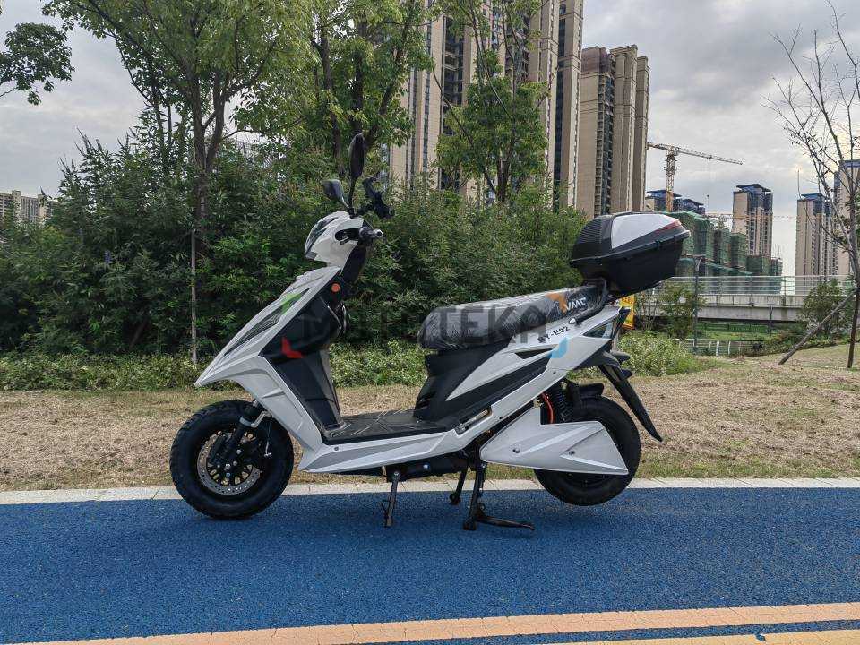 Электроскутер Vento (Венто) VMC ICORSA (2000W, 20V/72Ah) WHITE