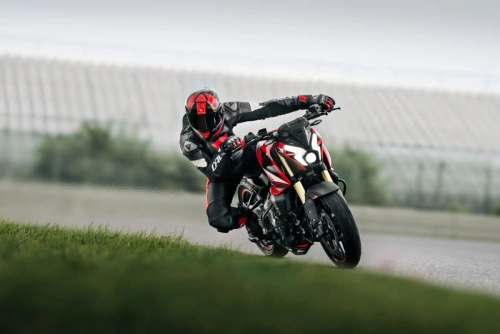 Мотоцикл дорожный BAJAJ (Баджадж) Pulsar NS400Z с ПТС фото 7