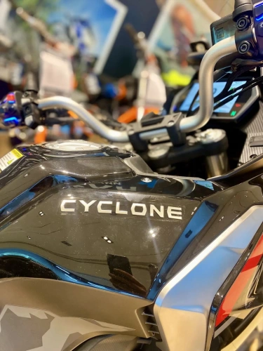 Мотоцикл дорожный CYCLONE (Циклон) RX600 ADV (SR600GY) чёрный с ПТС фото 17