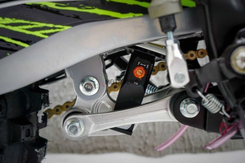 Мотоцикл кроссовый / эндуро BSE (БСЕ) Z5 21/18 Neon Black фото 44