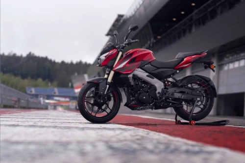 Мотоцикл дорожный BAJAJ (Баджадж) Pulsar NS400Z с ПТС фото 5