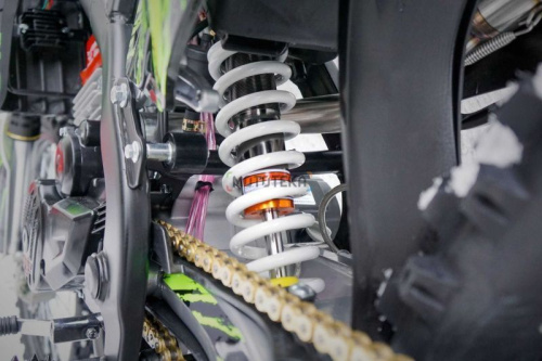 Мотоцикл кроссовый / эндуро BSE (БСЕ) Z5 21/18 Neon Black фото 30