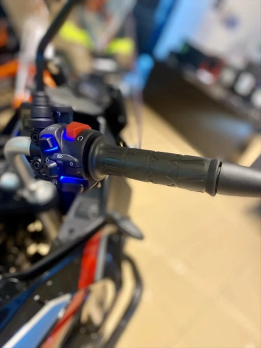 Мотоцикл дорожный CYCLONE (Циклон) RX600 ADV (SR600GY) чёрный с ПТС фото 2